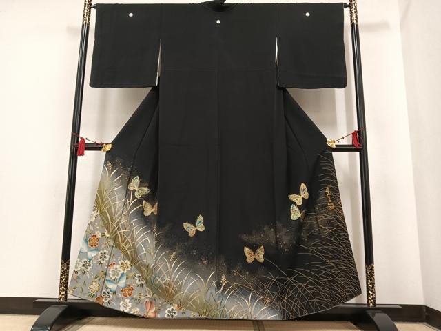 平和屋着物●染色作家　斉藤三才　黒留袖　寿光織　舞蝶花文　暈し染め　金彩　正絹　逸品　AAAQ0230np