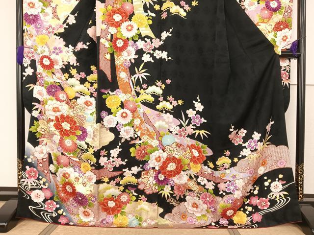 平和屋着物○豪華振袖 駒刺繍 雲取り草花文 黒地 金彩 正絹 逸品