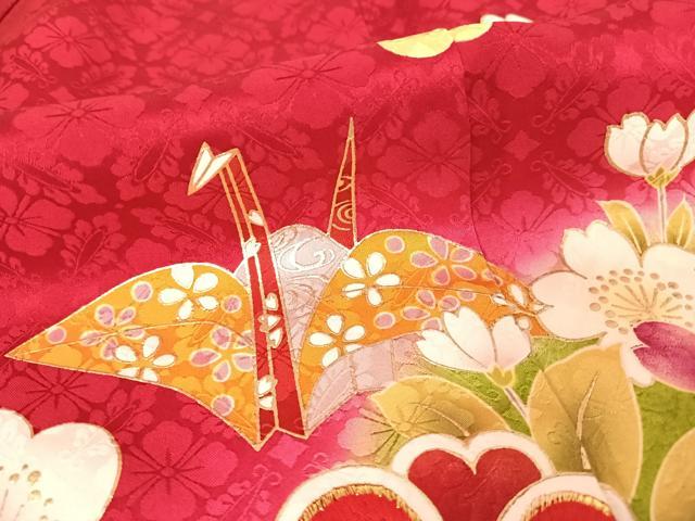 平和屋着物●豪華振袖　独地紋　吉祥草花文　折り鶴　兎　金糸　金彩　正絹　逸品　AAAQ0762np 平和屋着物□豪華振袖 駒刺繍 草花文 暈し染め 金彩 正絹 逸品