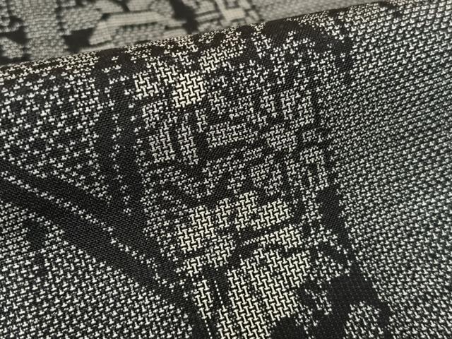 平和屋着物○本場大島紬 9マルキ 花間道 黒地 正絹 逸品 AAAT0537zg