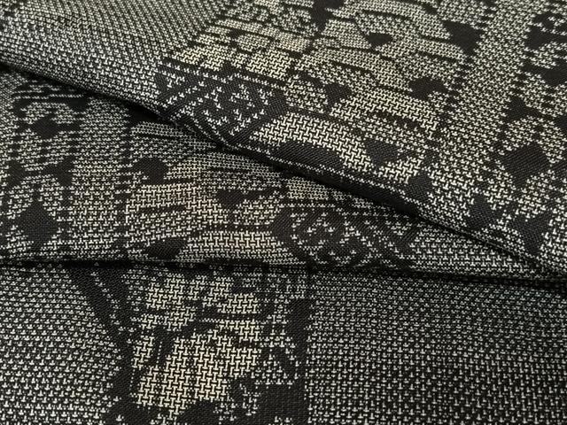 平和屋着物●本場大島紬　9マルキ　花間道　黒地　正絹　逸品　AAAT0537zg