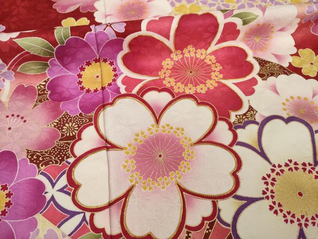 平和屋着物○豪華振袖 駒刺繍 扇面花文 暈し染め 金彩 正絹