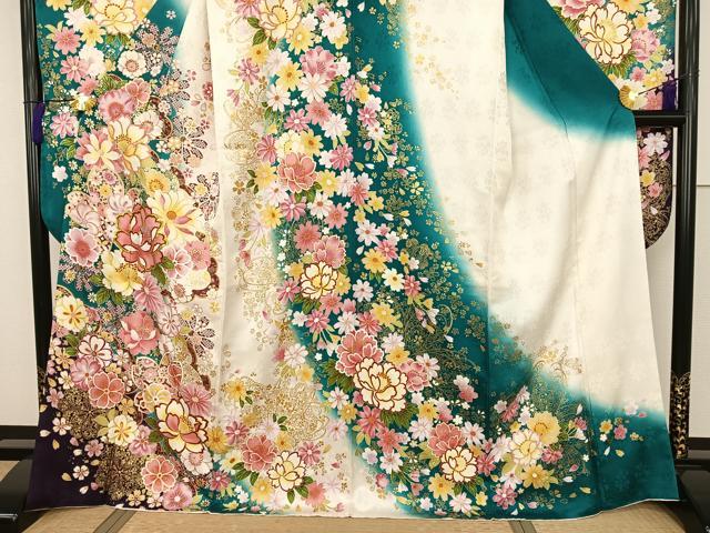 平和屋着物●豪華振袖　刺繍　草花文　暈し染め　金銀糸　金彩　正絹　逸品　AAAT3011np 平和屋着物○豪華振袖 刺繍 草花文 暈し染め 金銀糸 金彩 正絹