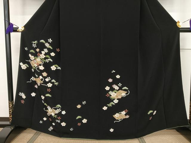 平和屋着物○訪問着 駒刺繍 総刺繍 絞り 松竹梅 黒地 金糸 正絹 逸品