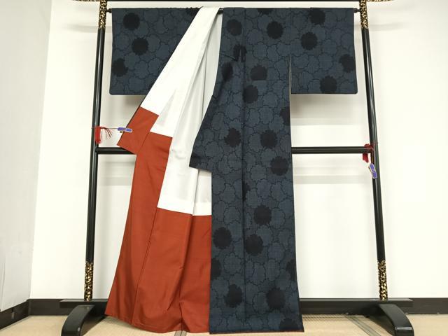 平和屋着物○本場結城紬 重要無形文化財 100亀甲 雪輪 正絹 逸品