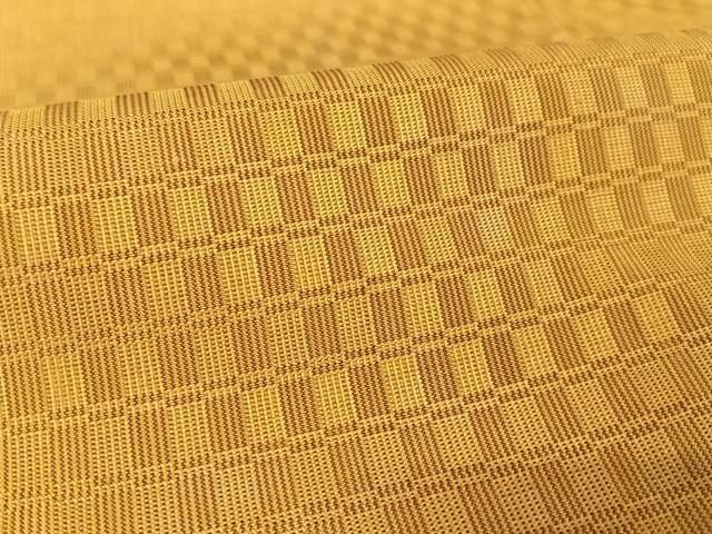 平和屋着物○山下八百子 本場黄八丈 紬 市松綾織 正絹 逸品