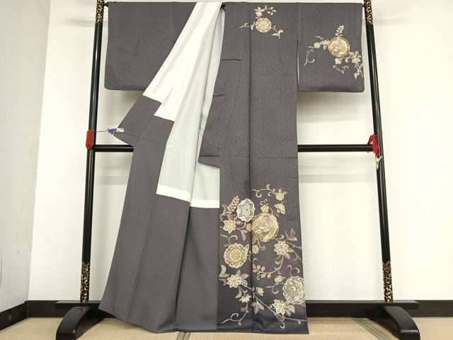 銀駒刺繍 二尺袖 振袖 正絹 友禅 上品なデザイン 着物 U-5864 訪問着 花井幸子 友禅加工 刺繍入り【中古】 銀駒刺繍 二尺袖 振袖