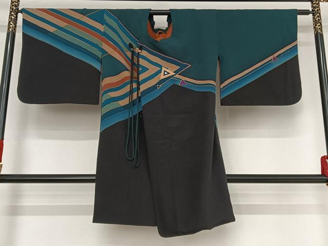 平和屋着物●コート作家　三本賢　道中着　幾何学文様　ロング丈　正絹　逸品　AAAU0222np