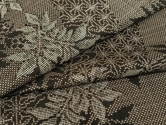 平和屋着物○本場大島紬 泥染め 7マルキ 色紙草花文 正絹 逸品 AAAU8224zg