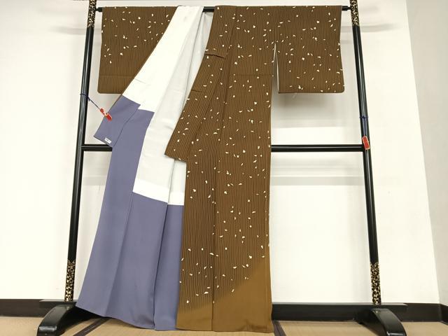 ジュサブロー 辻村寿三郎 落款入 振袖 手描き友禅 金彩 ちりめん 正絹 黒地 平和屋本店□極上 世界的人形師 辻村寿三郎 ジュサブロー 振袖 兎 玩具