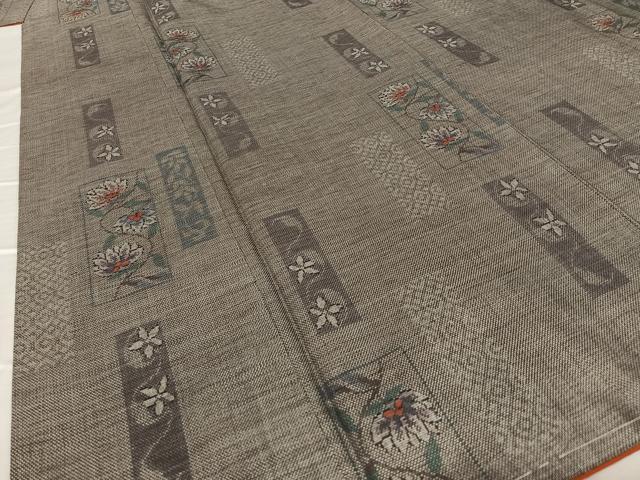 平和屋着物○本場大島紬 泥染め 9マルキ 短冊花唐草文 正絹 逸品