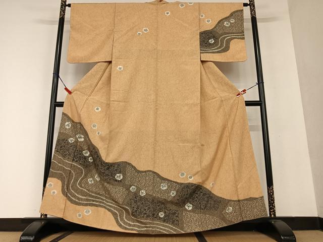 平和屋着物●訪問着　紬地　絞り　道長花唐草文　　正絹　逸品　AAAU8301zg