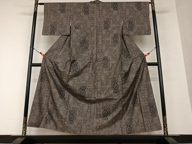 平和屋着物□本場大島紬 9マルキ 短冊花文 正絹 逸品 未使用 BAAU3736hj