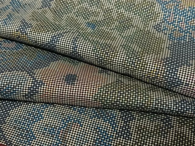 平和屋着物●本場大島紬　7マルキ　草花文　正絹　逸品　AAAU8353zg