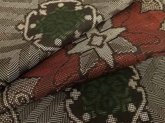 平和屋着物●本場大島紬　龍郷絣　舞花文　正絹　逸品　AAAU8401zg