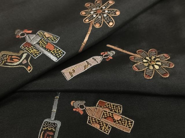 平和屋着物●上質な小紋　紬地　総刺繍　立雛　玩具文　正絹　逸品　AAAU8410zg