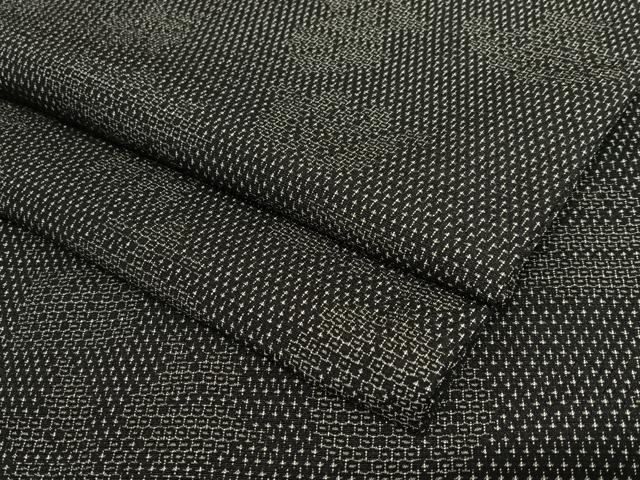 平和屋着物●本塩沢　110亀甲　吉祥文　黒地　正絹　逸品　AAAU8429zg