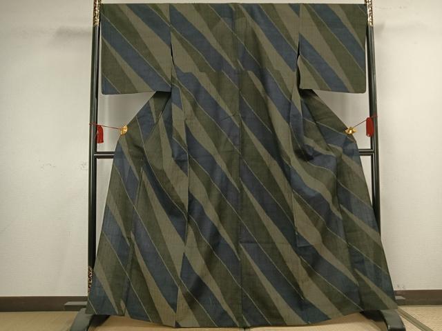 平和屋着物▽結城ちぢみ　単衣　斜縞　正絹　逸品　AAAV2787fy