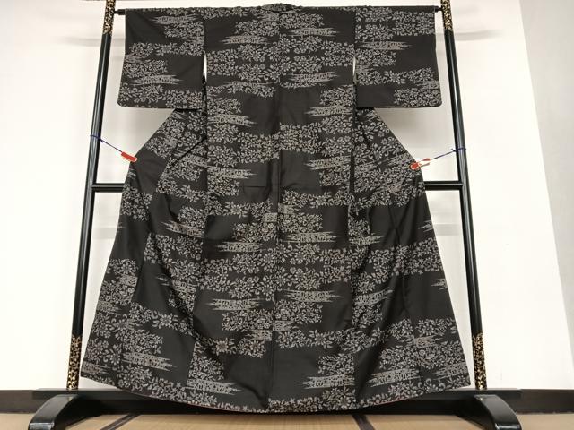 平和屋着物○本場大島紬 7マルキ 総絣 童子草花文 正絹 逸品 CAAU1958yc