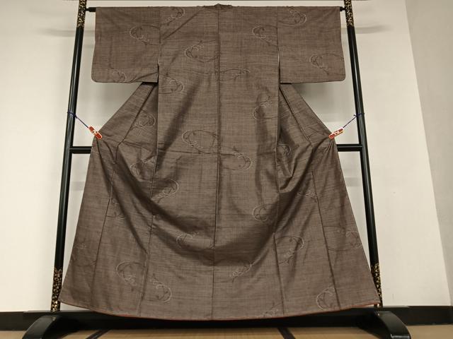 平和屋着物○本場大島紬 花唐草文 黒地 やまと誂製 正絹 逸品 AAAU8262zg