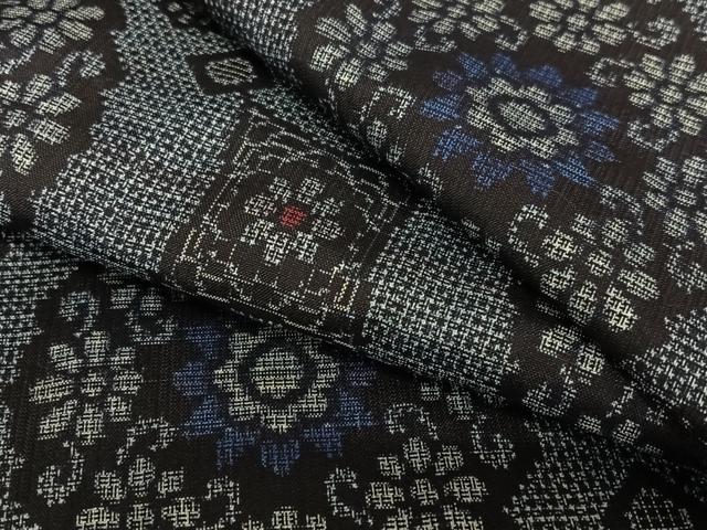 平和屋着物●本場大島紬　割込み絣　藍　舞花文　正絹　逸品　未使用　AAAV7211zg