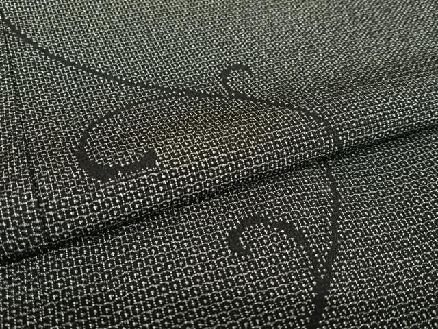 平和屋着物○本塩沢 110亀甲 唐草文 黒地 正絹 逸品 AAAV7347zg