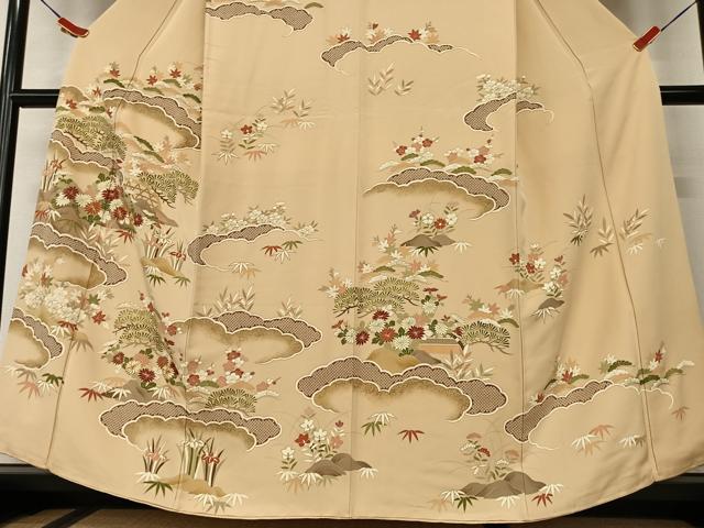 平和屋着物●訪問着　友禅　駒刺繍　雲重ね松竹梅　暈し染め　金彩　正絹　逸品　AAAV7547zg 平和屋着物○訪問着 友禅 駒刺繍 雲重ね松竹梅 暈し染め 金彩 正絹