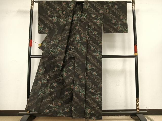 平和屋着物▽上質な紬 　単衣　枝花文 　正絹　逸品　未使用　AAAV8421fy 平和屋着物▽上質な紬 単衣 枝花文 正絹 逸品 未使用