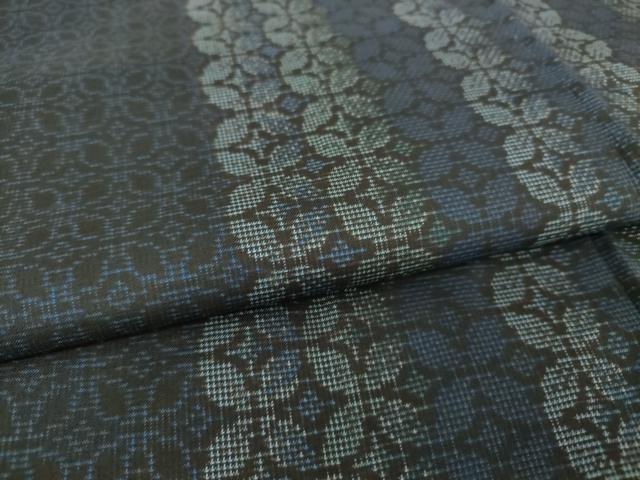 平和屋着物○本場大島紬 9マルキ 七宝文 正絹 逸品 AAAV8923ma