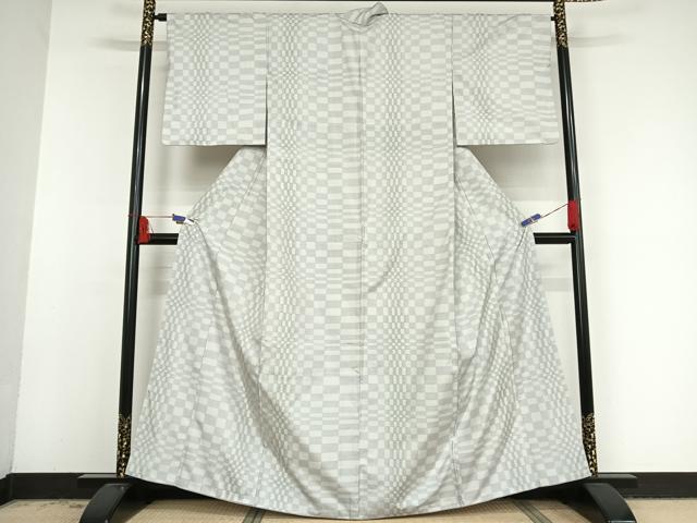 平和屋着物●本場大島紬　白大島　一元絣　幾何学文様　正絹　逸品　AAAY4763ck 平和屋着物○本場大島紬 白大島 一元絣 幾何学文様 正絹 逸品 AAAY4763ck