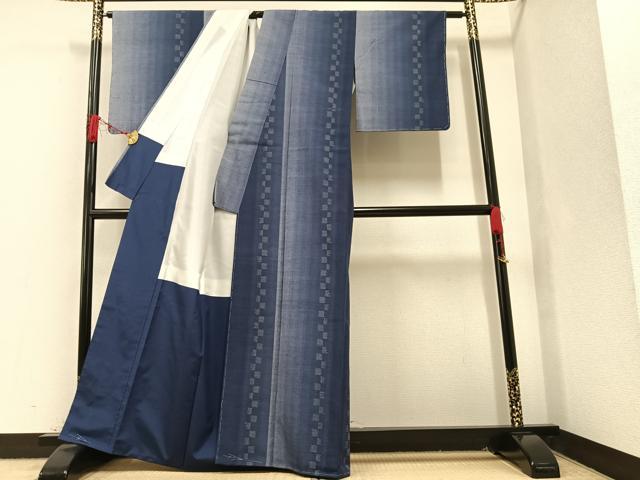 平和屋着物○結城紬 100亀甲 飛び亀甲柄 間道 正絹 逸品 未使用