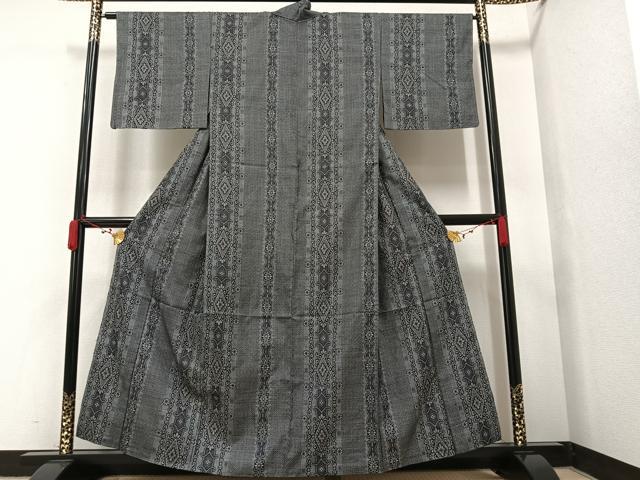 平和屋着物○本場大島紬 割り込み絣 花間道 正絹 逸品 AAAW0015ph