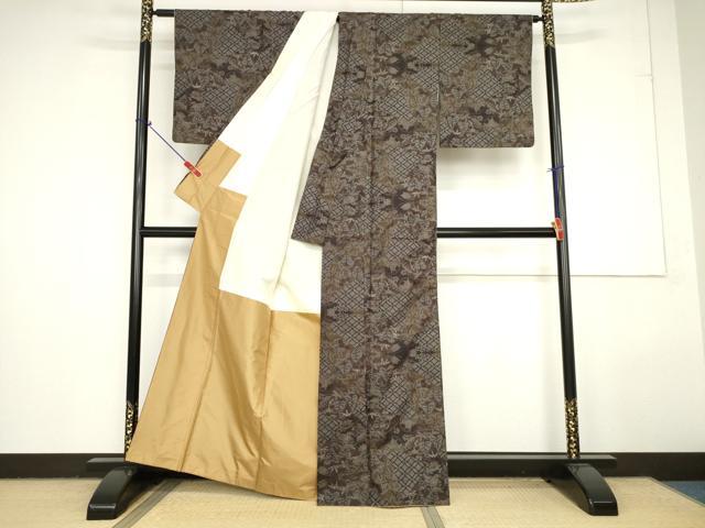 平和屋着物○本場大島紬 7マルキ 七宝草花文 正絹 逸品 AAAW3692maの