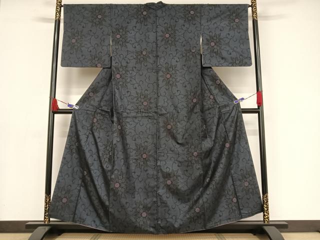 平和屋着物○本場大島紬 9マルキ 亀甲花紐文 正絹 逸品 未使用