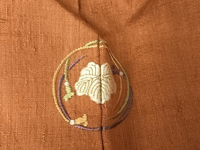 平和屋着物○本場結城紬 重要無形文化財 色無地 黄櫨染色 奥庄