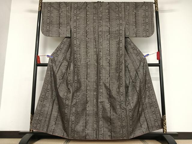 平和屋着物○本場大島紬 カタス7マルキ 花間道 正絹 逸品 AAAW4089np 紬