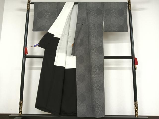 平和屋着物○江戸小紋 亀甲寄せ小紋柄 黒地 正絹 逸品 AAAW4198np