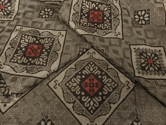 平和屋着物●本場大島紬　龍郷絣　正絹　逸品　AAAW4217np