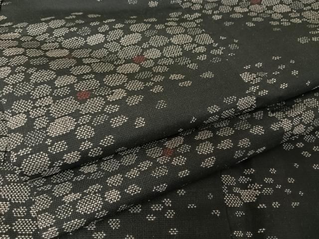 平和屋着物●本場大島紬　カタス9マルキ　石畳文　黒地　正絹　逸品　AAAW4347np