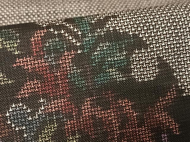 平和屋着物○本場大島紬 カタス9マルキ 雪輪草花文 正絹 逸品