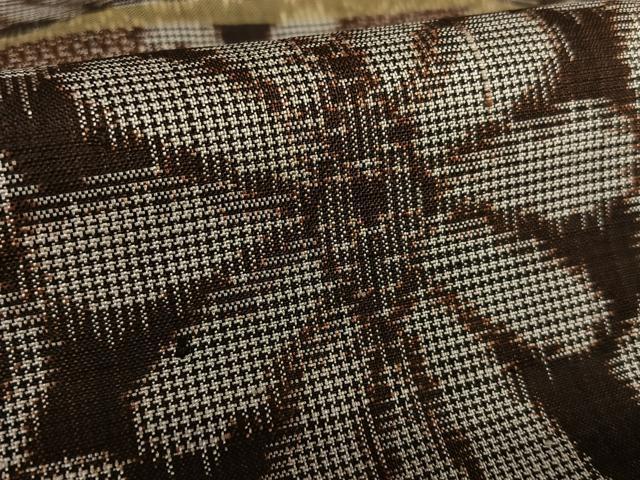 平和屋着物○本場大島紬 アンティーク大島 格子花文 正絹 逸品 未使用