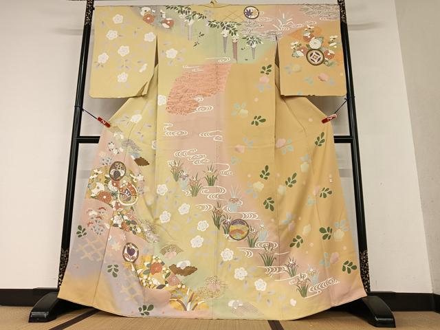 平和屋着物●訪問着　友禅　作家物　駒刺繍　花蝶丸文　暈し染め　金彩　正絹　逸品　AAAW9137zg