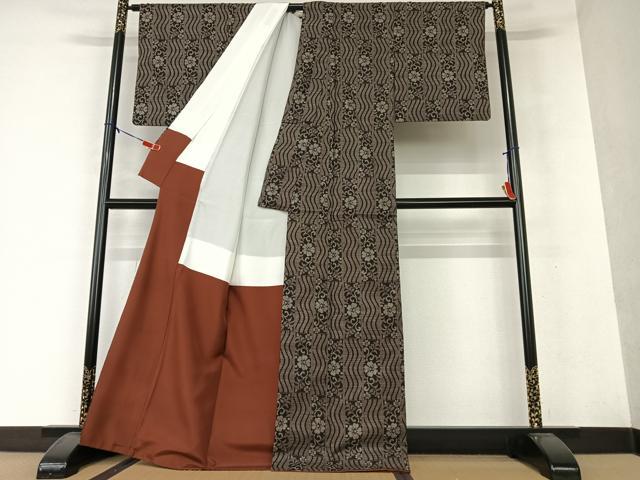 平和屋着物●本場大島紬　泥染め　一元7マルキ　花唐草間道　正絹　逸品　AAAW9306zg 平和屋着物○本場大島紬 泥染め 一元7マルキ 花唐草間道 正絹 逸品