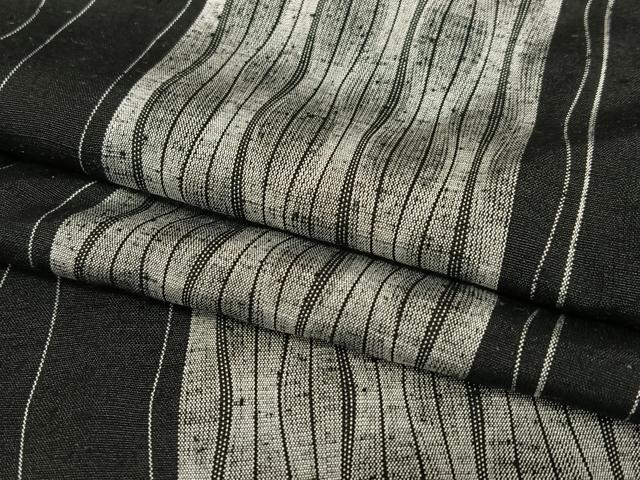 平和屋着物●上質な紬　縞　黒地　正絹　逸品　AAAW9308zg