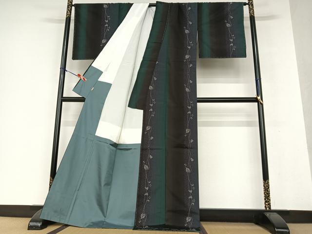 平和屋着物○本場大島紬 カタス7マルキ 地空 蔦の葉文 黒地