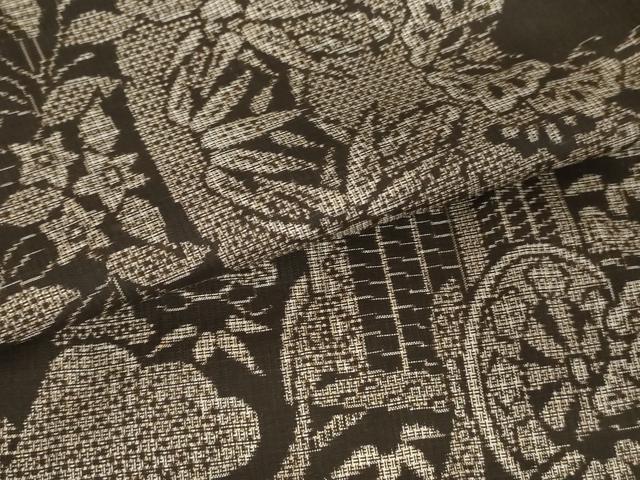 平和屋着物○本場大島紬 吉三郎 吉織物謹製 割込絣織 純泥