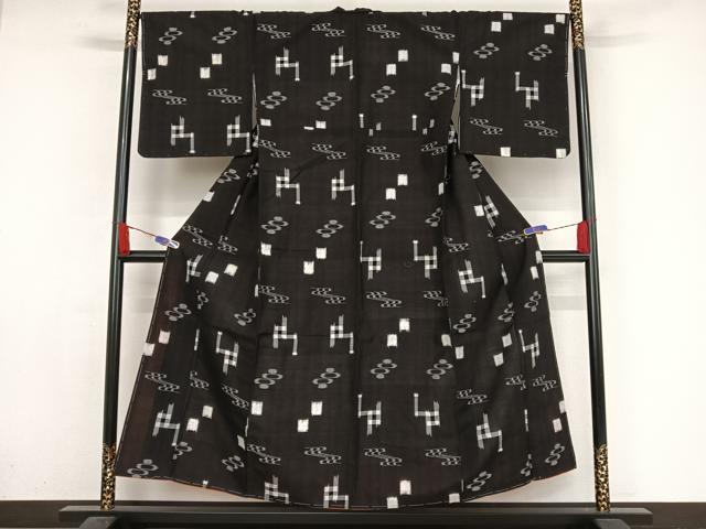 平和屋着物●本場琉球絣　綿琉球　黒地　AAAX0349np 平和屋着物○本場琉球絣 綿琉球 黒地 AAAX0349np