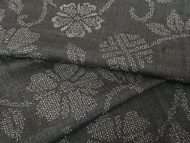 平和屋着物●本場結城紬　重要無形文化財　80亀甲　飛び亀甲　花唐草　正絹　逸品　AAAX0352np