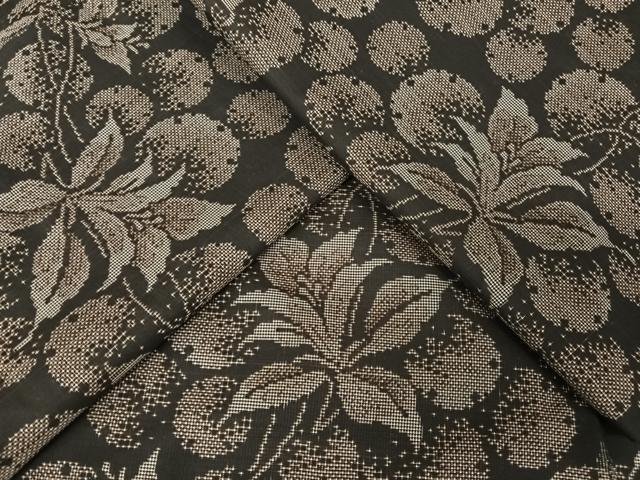 平和屋着物●本場大島紬　カタス７マルキ　枝葉文　正絹　逸品　AAAX0370np