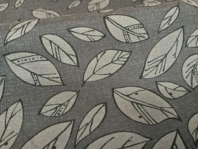 平和屋着物○二代目 川村久太郎 本場染大島紬 訪問着 流水芝草文